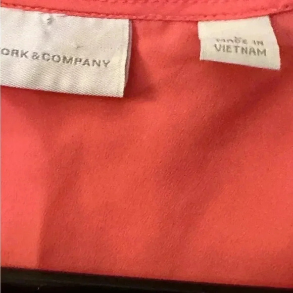 New York & Company Pink Ladies Shear Sleeveless Top EUC Ruffled - Picture 2 of 6